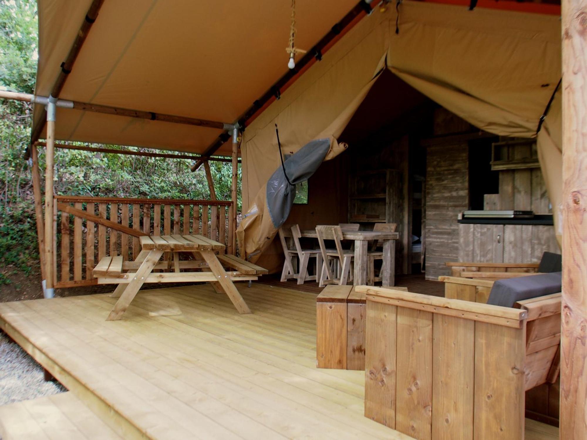 Camping Mas Du Sartre Saint Alban Auriolles Exteriér fotografie